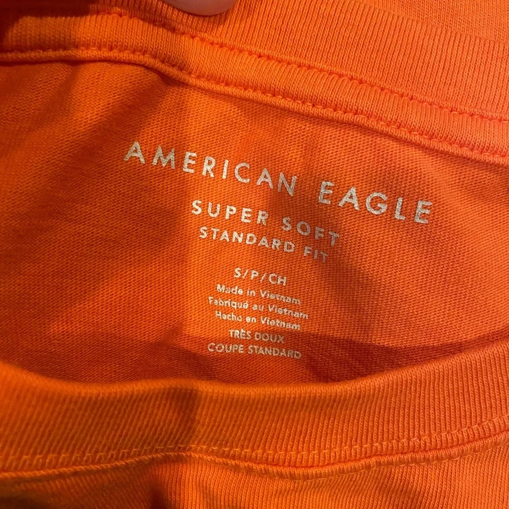 EUC American Eagle super soft standard fit S orange short sleeve tee shirt men - Picture 2 of 2